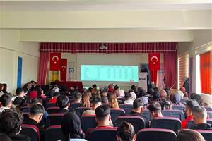 Meslek Yüksekokulumuzda Aksaray AFAD İl Müdürlüğü Eğitmenleri Afetle Mücadele konulu bir eğitim konferansı ve Yangın temalı bir tatbikat gerçekleştirdi
