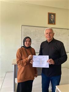 İş Kulübü Eğitimlerini Başarıyla Tamamlayan Öğrencilerimiz Sertifikalarını Aldı