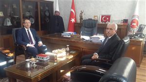 Aksaray Adli Yargı İlk Derece Mahkemesi Adalet Komisyonu Başkanı Sayın Gökhan OFLAZ, Ortaköy MYO Müdürü Öğr. Gör. Zeynel Abidin KOYUNCU Tarafından Makamında Ziyaret Edildi