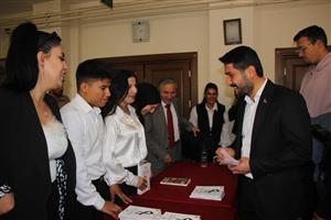 Ortaköy MYO ve Ortaköy Belediyesi işbirliğinde Yunus Emre Kongre Merkezi'nde Gökalp'i Anmak ve Anlamak Konulu bir konferans gerçekleşitirildi