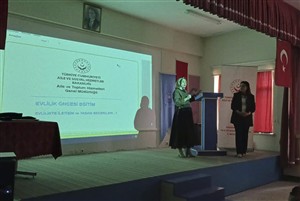 Ortaköy MYO’da Aile İçi İletişim ve Eş Seçimi Konferansı Gerçekleştirildi