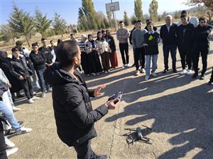 İnsansız Hava Araçları İHA ve Dron Teknolojisi Konulu Konferans Düzenlendi