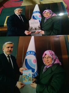 Aksaray'ın Türküleri ve Manilerini Derleyen Emel DEMİRYÜREK Rektör Prof. Dr. Yusuf ŞAHİN'i Ziyaret Etti.