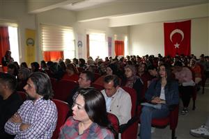 Meslek Yüksekokulumuzda Aksaray AFAD İl Müdürlüğü Eğitmenleri Afetle Mücadele konulu bir eğitim konferansı ve Yangın temalı bir tatbikat gerçekleştirdi