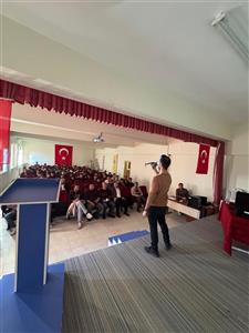 İnsansız Hava Araçları İHA ve Dron Teknolojisi Konulu Konferans Düzenlendi