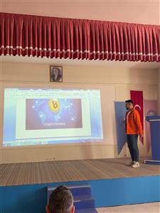 Ortaköy Meslek Yüksekokulumuzda Kripto Paralar konulu bir seminer düzenlendi.